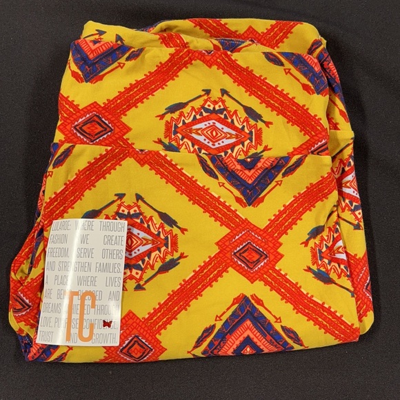 LuLaRoe New TC Tall & Curvy Geometric Aztec Leggings NWT - Picture 3 of 6